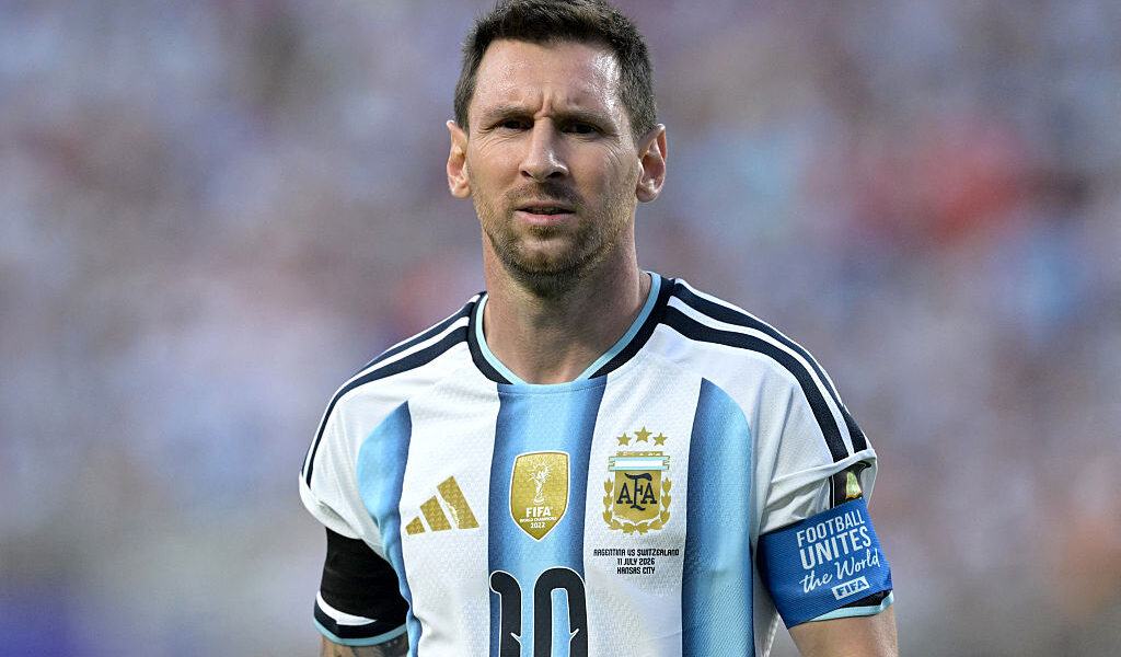 Joe Cole’s Messi Gambit: High Stakes, Brash Talk, and the Game’s Global Echoes
