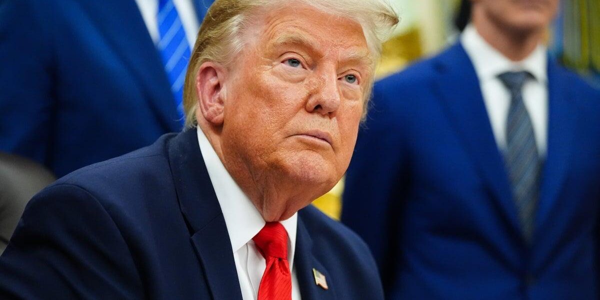 Trump Clashes with White House Officials Over Iran Strategy