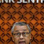 Indonesian Central Banker’s Resignation Highlights Rate Policy Dilemma