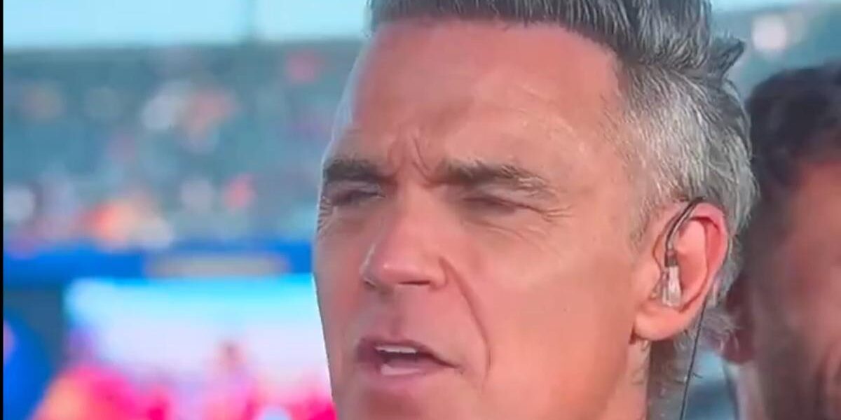 Robbie Williams Clarifies World Cup Final TV Incident