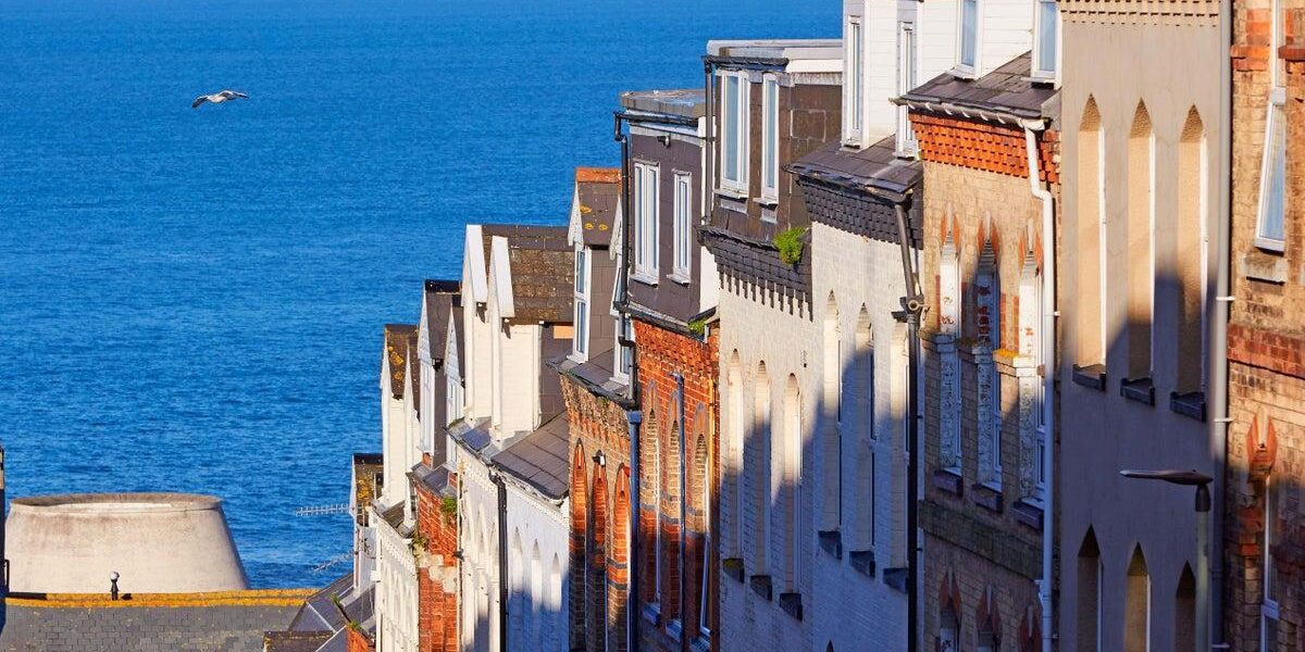 Sea View Properties in East Midlands and Yorkshire See 27% Value Surge Since 2019
