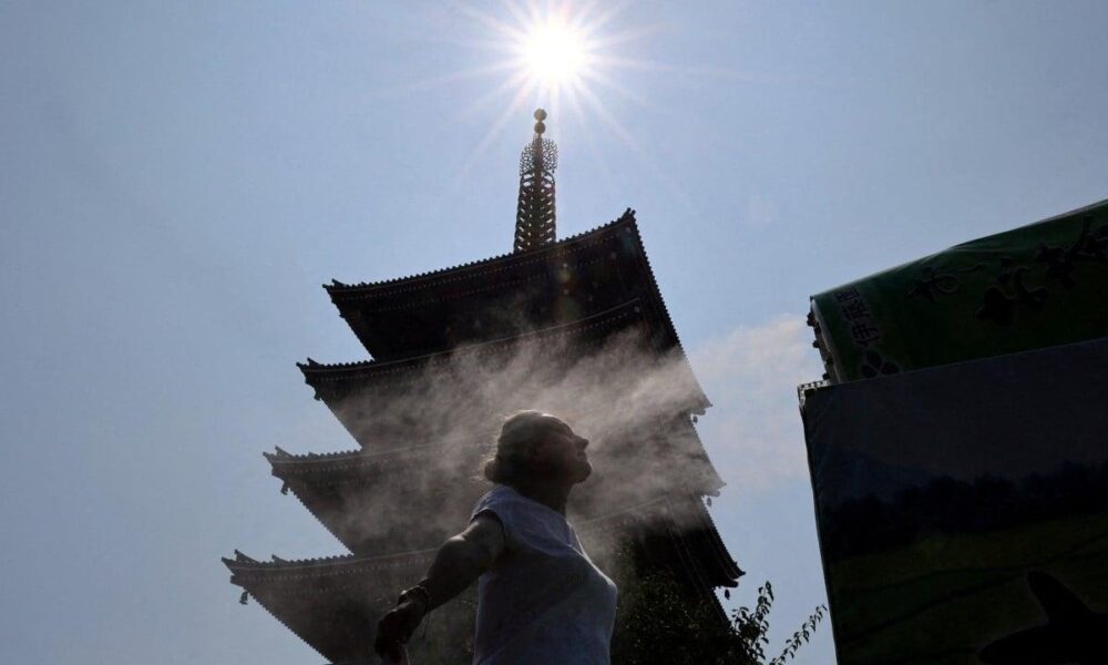 Japan Issues Severe Heatstroke Alerts as Temperatures Exceed 40°C