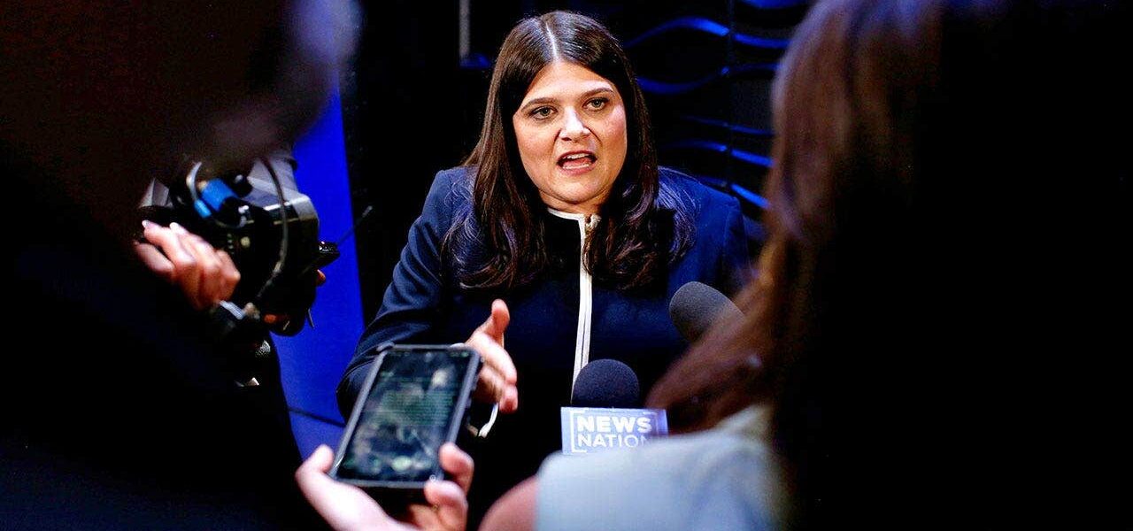 Michigan’s Political Earthquake: Outgoing Senator’s Backing Unsettles Democratic Primary