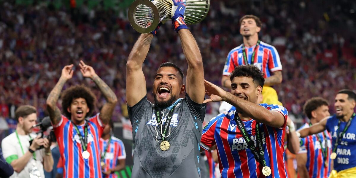 The Ballad of Benítez: A Keeper’s Quest for Belonging in Football’s Global Bazaar