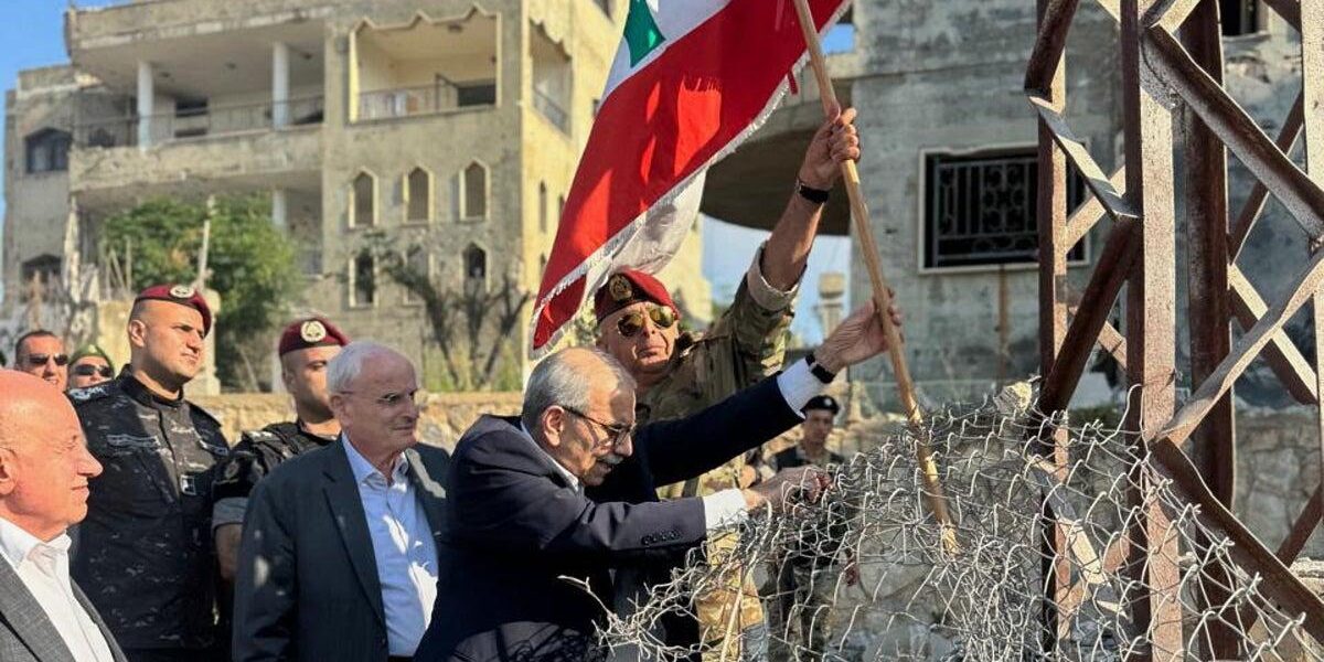 Lebanese Prime Minister Visits War-Torn Village, Demands Israeli Withdrawal