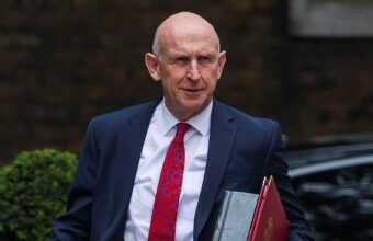 UK Inflation Drops to 2.6% Amid Lower Petrol Prices