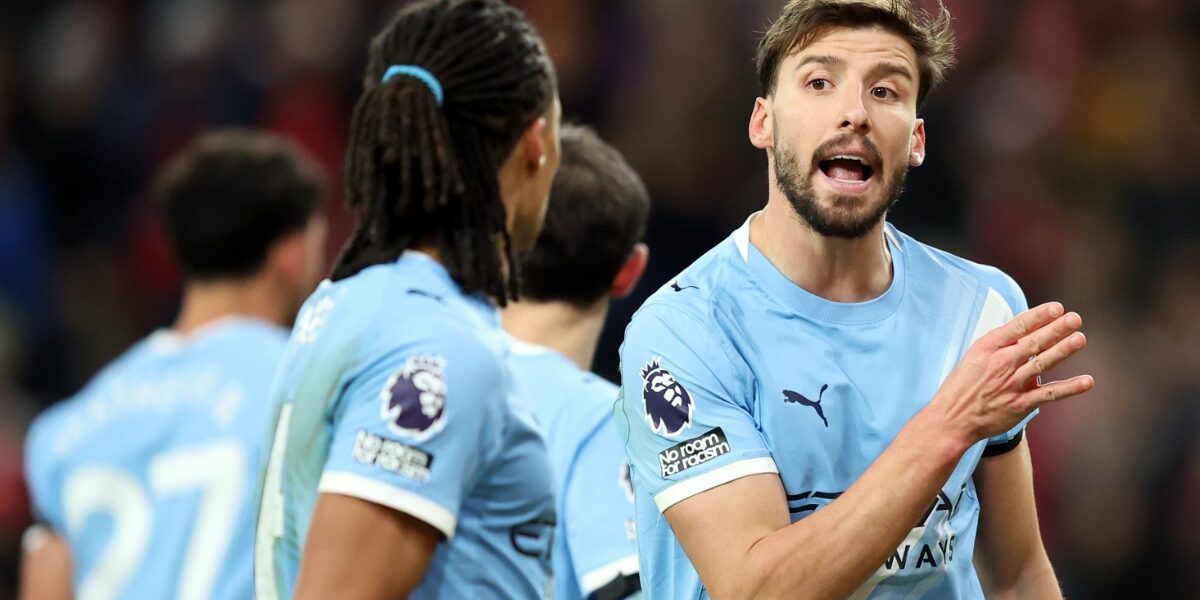 Manchester City’s Risky Roster Gamble: Dias Becomes the Last Line of Leadership