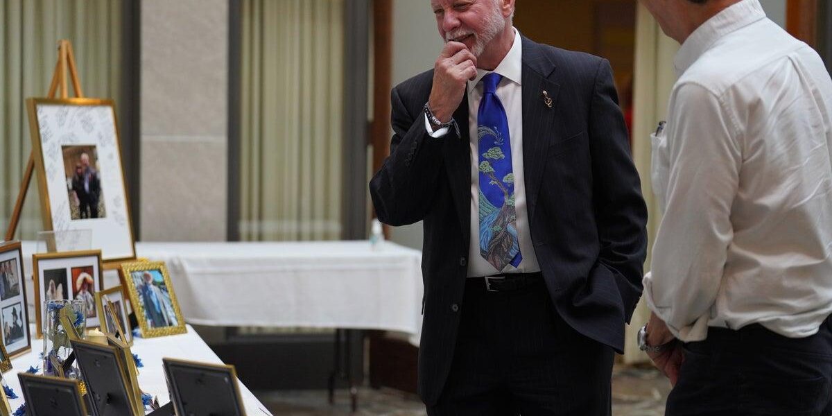 Rabbi Jeffrey Myers Retires from Pittsburgh’s Tree of Life Congregation