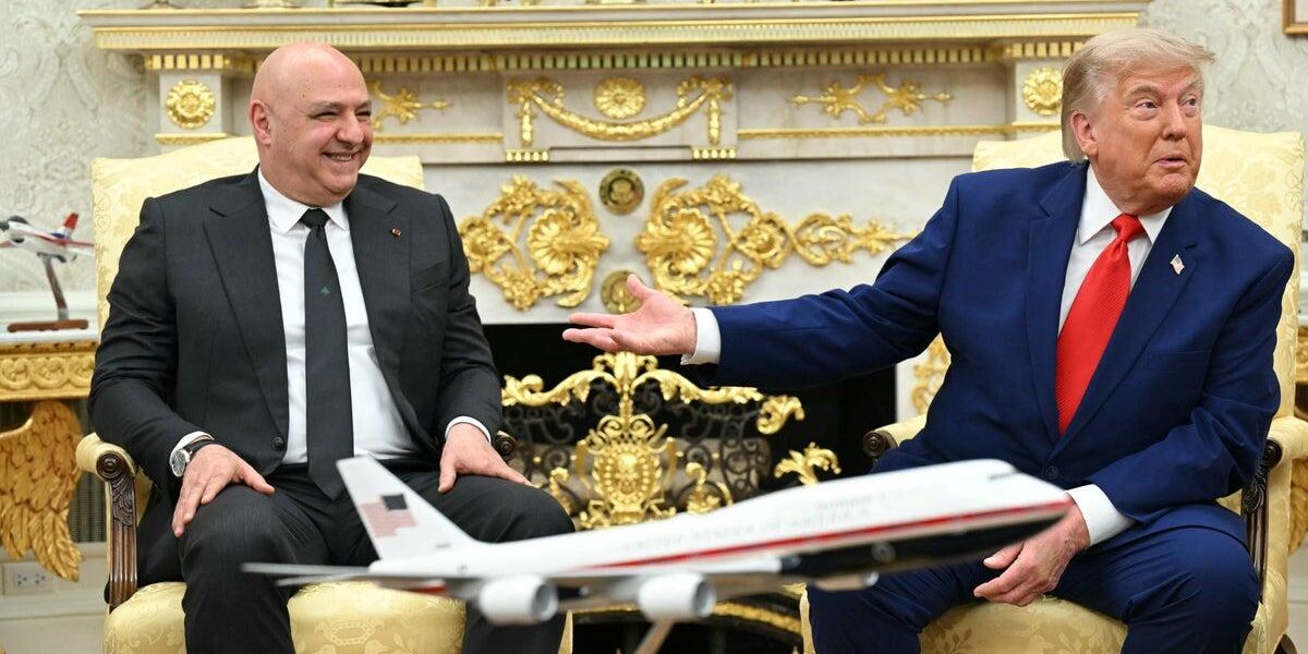 New Video Reveals President’s Model Airplanes in Oval Office
