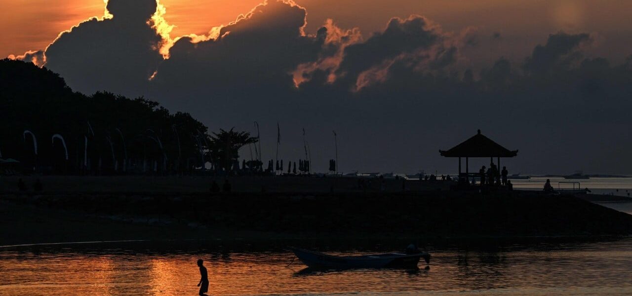 Singaporean Man Arrested for Strangling Indonesian Girlfriend in Bali