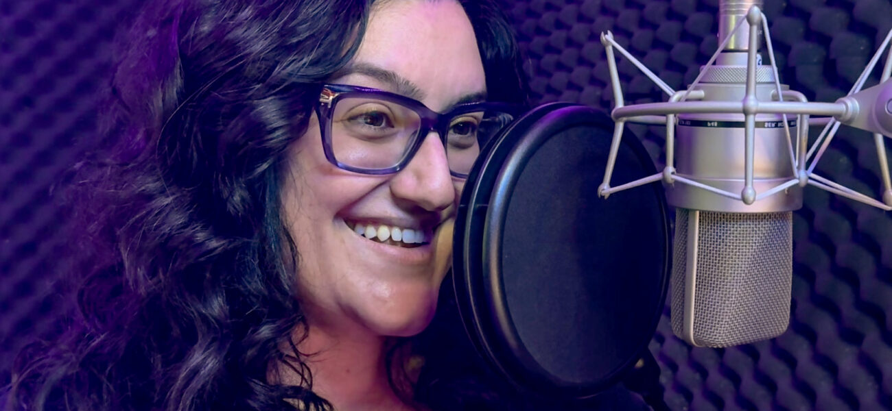 Liana Bdewi: From Theatre School to Disney Voice Actor – Audiobook Narrator