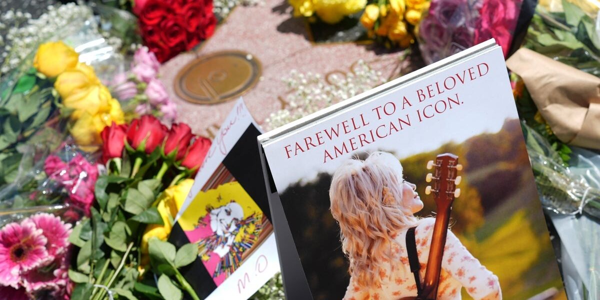 Dolly Parton: Multifaceted Icon in Music, Film, and Philanthropy Dolly Parton: Multifaceted Icon in Music, Film, and Philanthropy