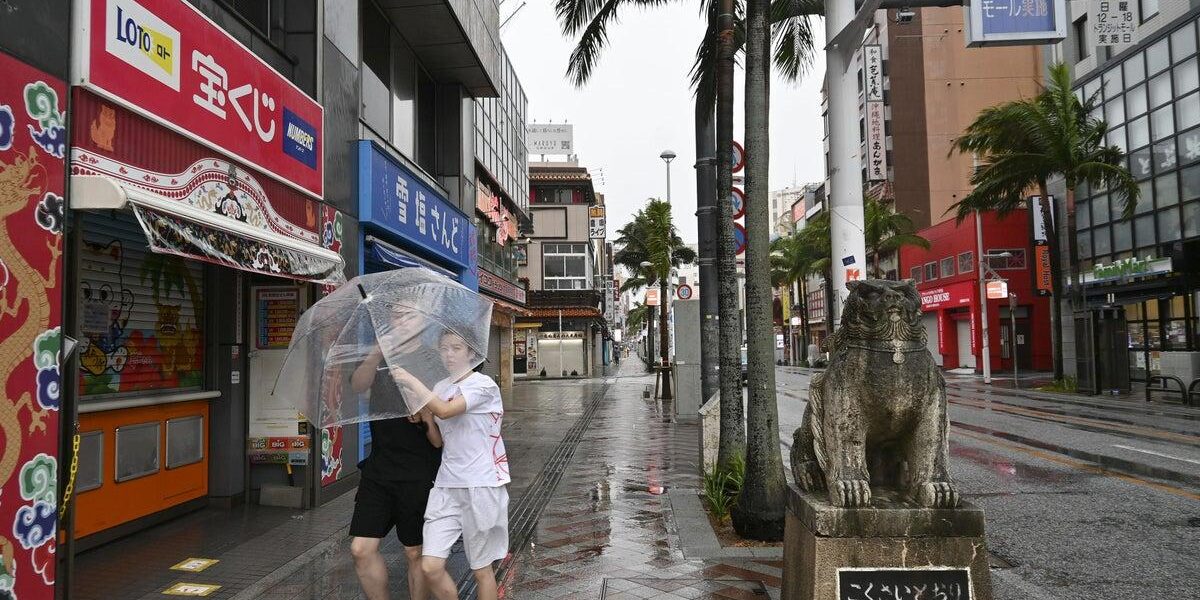 Typhoon Dolphin Injures Six, Disrupts Power in Japan’s Okinawa Typhoon Dolphin Injures Six, Disrupts Power in Japan’s Okinawa