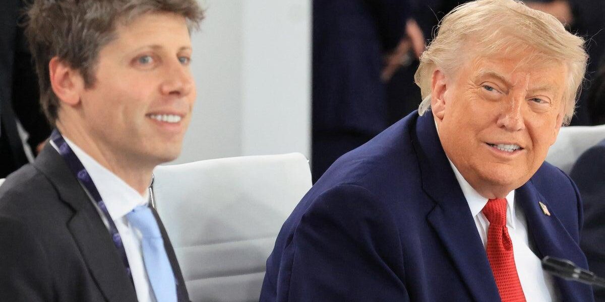 Trump’s AI Inaction Sparks Outrage Among MAGA and Democrats Trump’s AI Inaction Sparks Outrage Among MAGA and Democrats