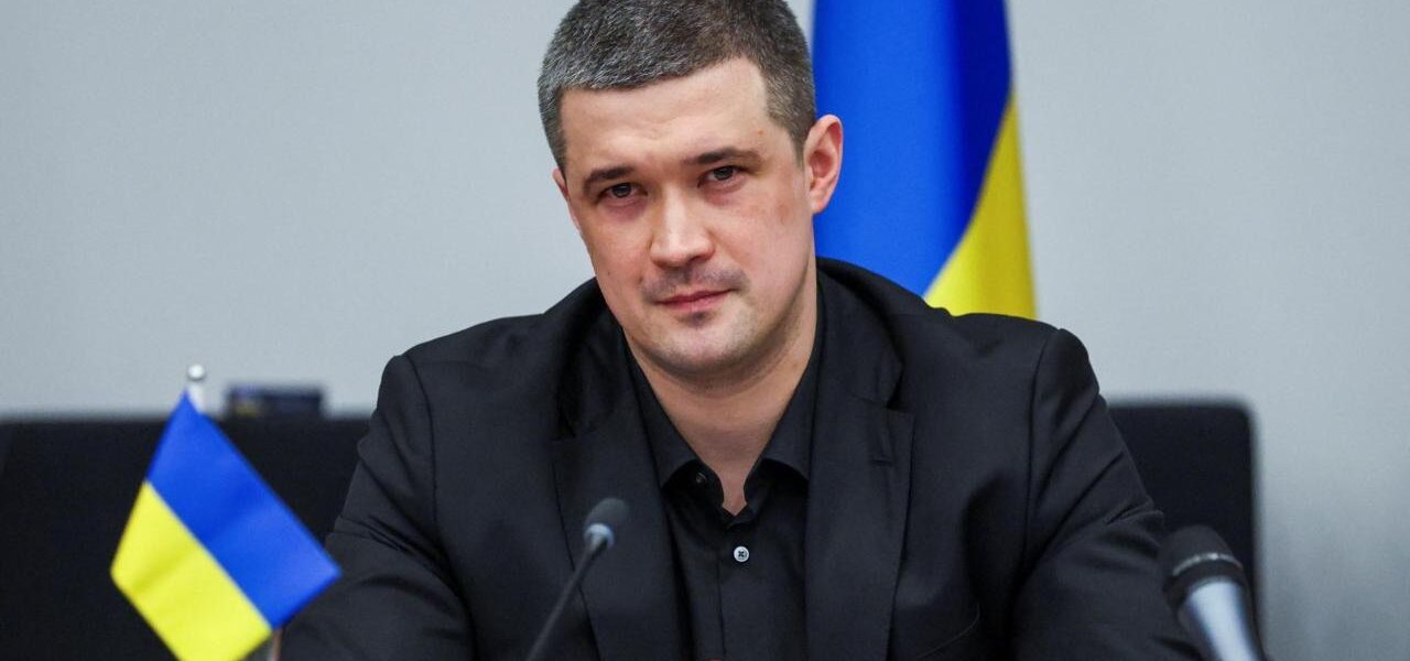 Ex-Ukrainian Defense Minister Demands Presidential Election Amid Martial Law Ex-Ukrainian Defense Minister Demands Presidential Election Amid Martial Law