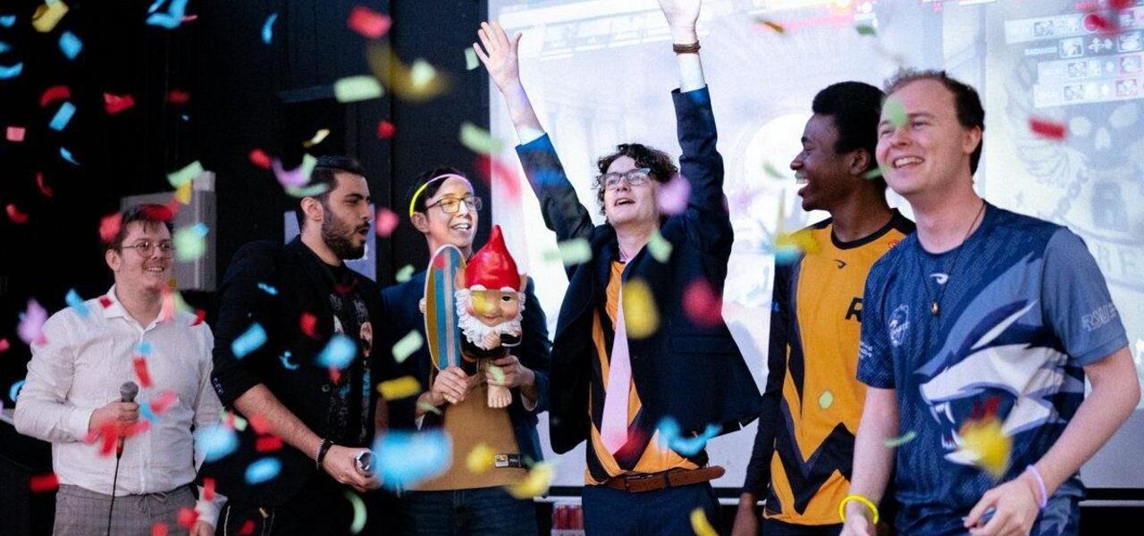 Roehampton University Offers £2,000 Annual Stipend for Esports Students