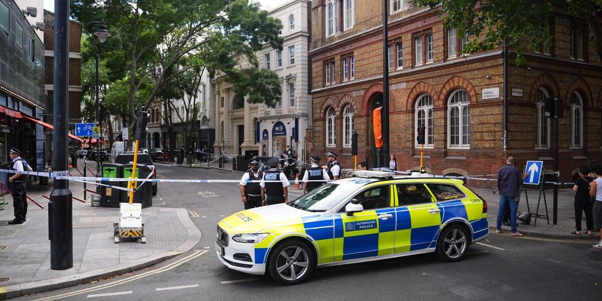 Stabbing Incident in London’s Covent Garden: Woman Arrested