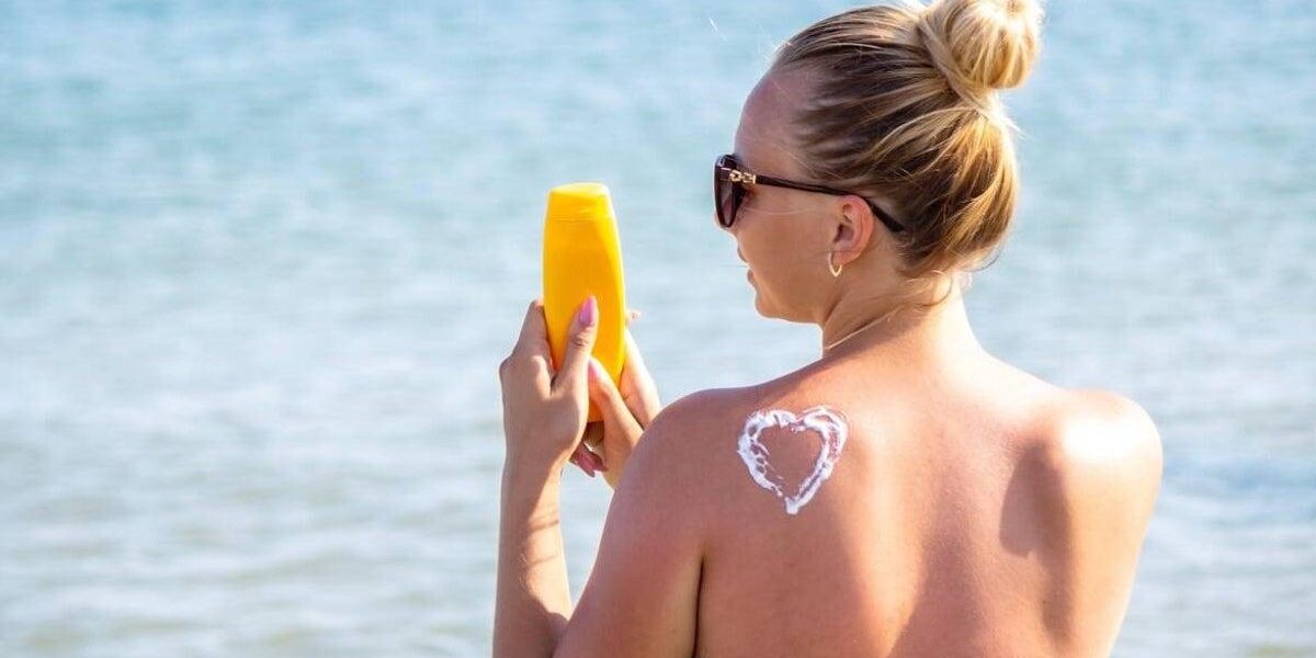 Experts Counter Misguided Claims: Sunscreen Essential Amid Europe Heatwave Experts Counter Misguided Claims: Sunscreen Essential Amid Europe Heatwave