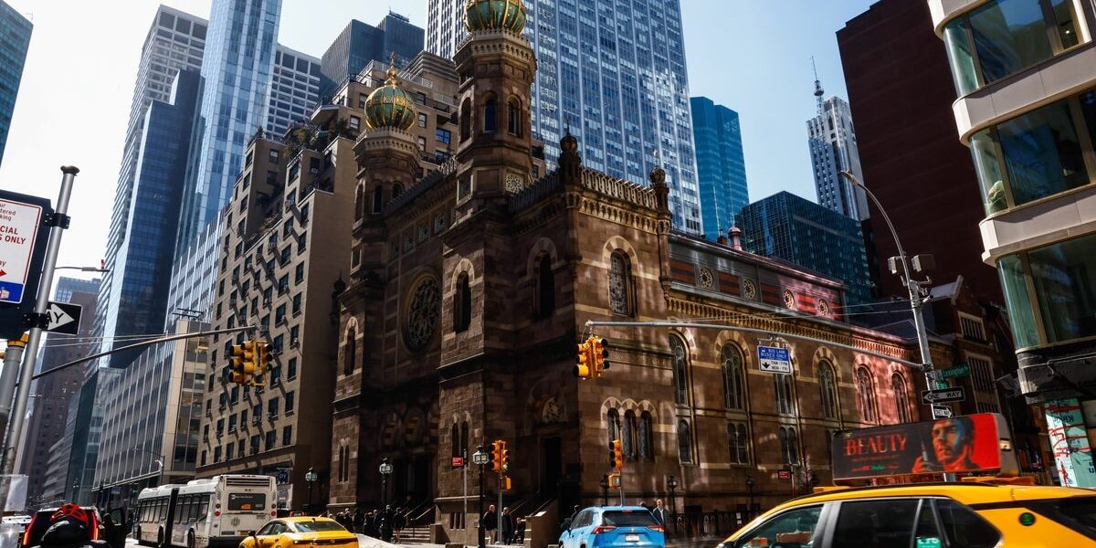 Man Charged with Hate Crime Following Synagogue Attack in Manhattan