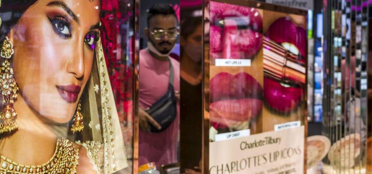India’s Gen Z Spearheads Unprecedented Growth in Beauty Market India’s Gen Z Spearheads Unprecedented Growth in Beauty Market