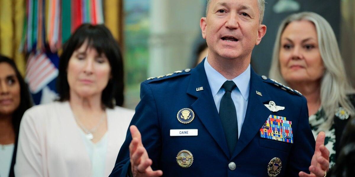 Trump’s Joint Chiefs Chairman Seeks Exit Strategy Amid Prolonged Iran Conflict