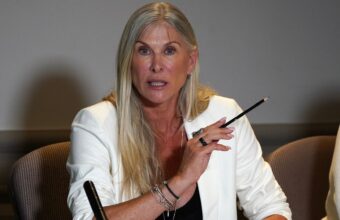 Former Olympic Swimmer Sharron Davies Faces Speeding Trial Over ‘Poor Signage’ Claim Former Olympic Swimmer Sharron Davies Faces Speeding Trial Over ‘Poor Signage’ Claim