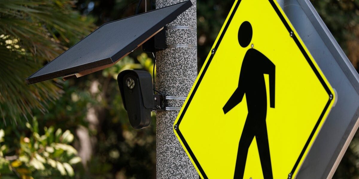 UK Communities Disable Surveillance Cameras Amid License-Plate Privacy Concerns UK Communities Disable Surveillance Cameras Amid License-Plate Privacy Concerns