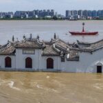 Chinese Scientists Reveal Paradox in Yangtze Flood Control Measures Chinese Scientists Reveal Paradox in Yangtze Flood Control Measures