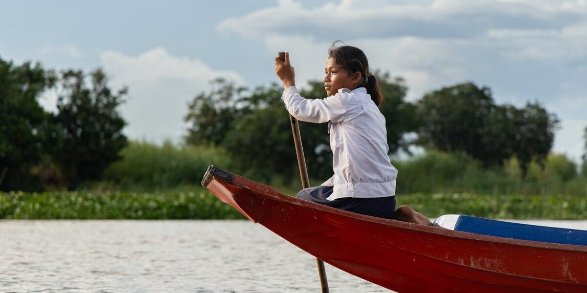 Cambodian Children Navigate Unique Challenges in Floating Village Schools Cambodian Children Navigate Unique Challenges in Floating Village Schools