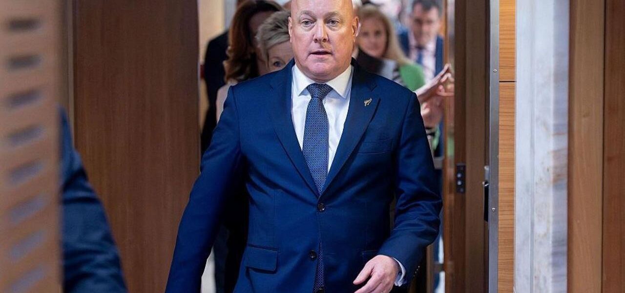New Zealand PM Christopher Luxon Secures Party Support Amid Leadership Challenge