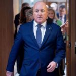 New Zealand PM Christopher Luxon Secures Party Support Amid Leadership Challenge