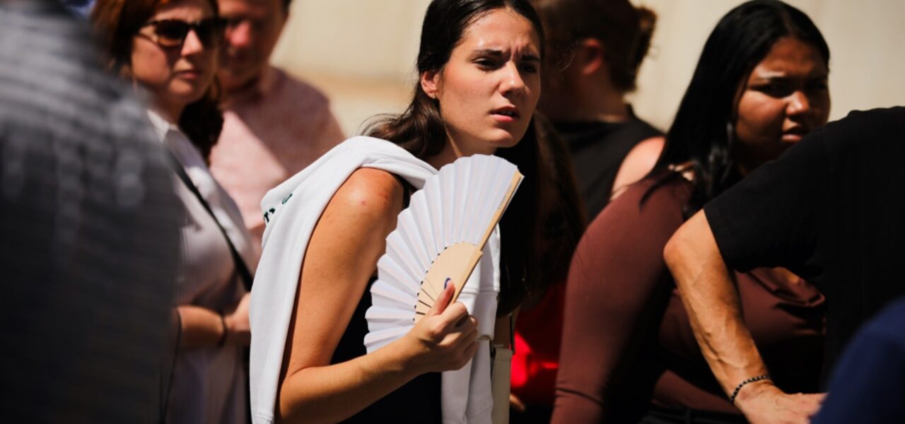 UK Braces for Extreme Heat as Temperatures Set to Hit 38C UK Braces for Extreme Heat as Temperatures Set to Hit 38C