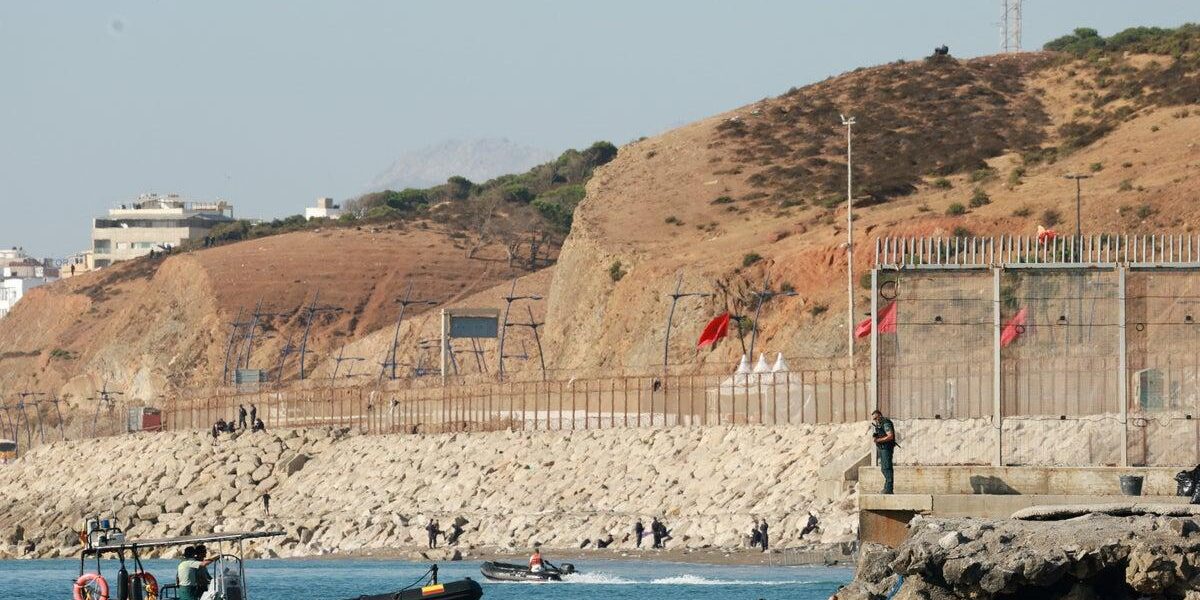 Spanish Police Dismantle Complex Migrant Trafficking Network in Ibiza