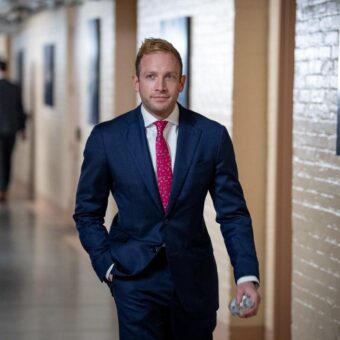 Senator Urges Former Son-in-Law’s Resignation Amid Abuse Allegations