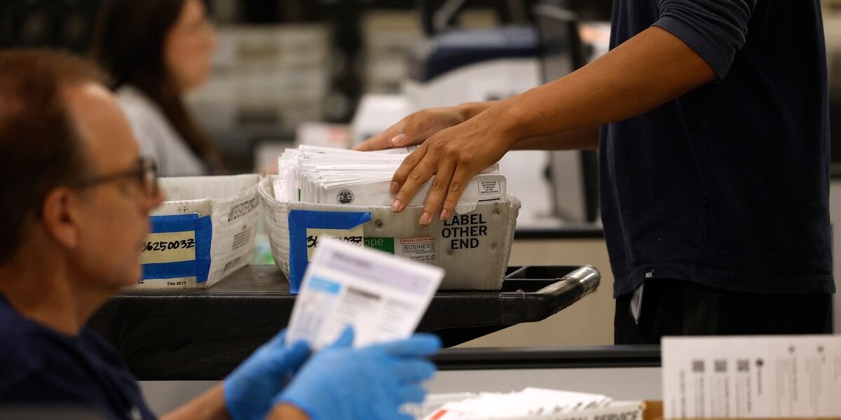 Trump Urges Supreme Court Action on Mail-In Voting Amid Legal Setbacks Trump Urges Supreme Court Action on Mail-In Voting Amid Legal Setbacks