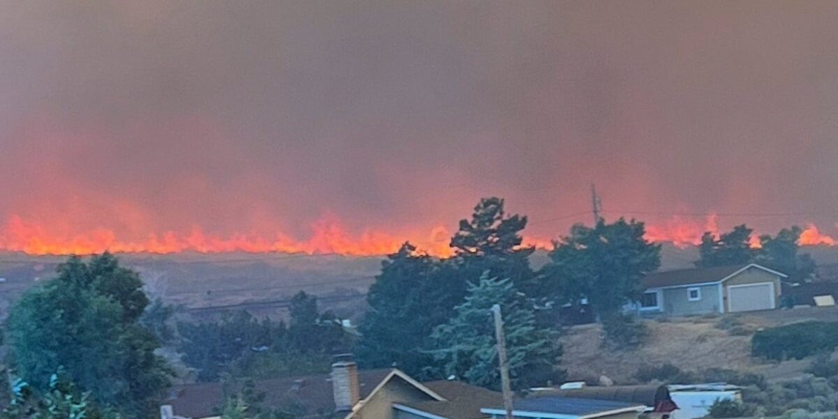 Wildfire Forces Evacuation of Thousands in Reno, Nevada Wildfire Forces Evacuation of Thousands in Reno, Nevada