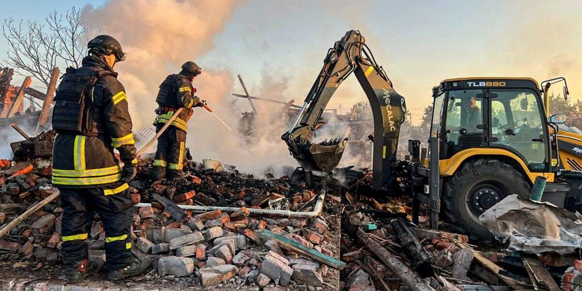 Three Dead in Russian Strikes on Kharkiv as Kyiv Targets Online Retailer
