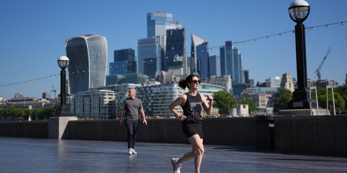 UK Economy Anticipated to Sustain Growth in Second Quarter UK Economy Anticipated to Sustain Growth in Second Quarter