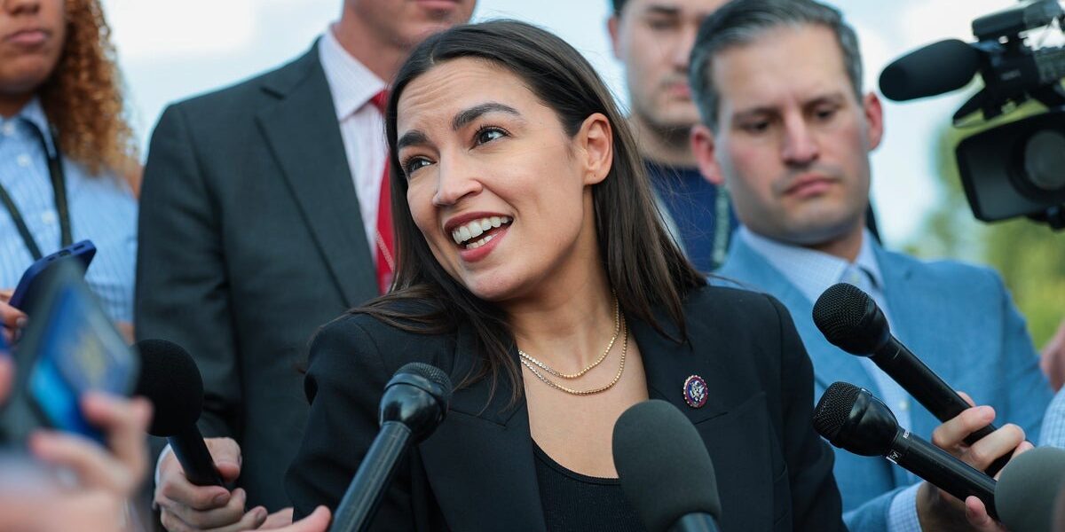 Low Working-Class Representation in US Politics: Barriers Explored