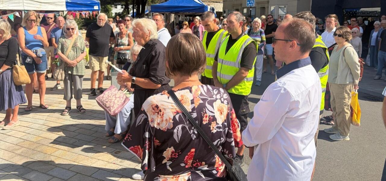 Community Mourns Family Tragedy in Shoreham Sea Incident Community Mourns Family Tragedy in Shoreham Sea Incident