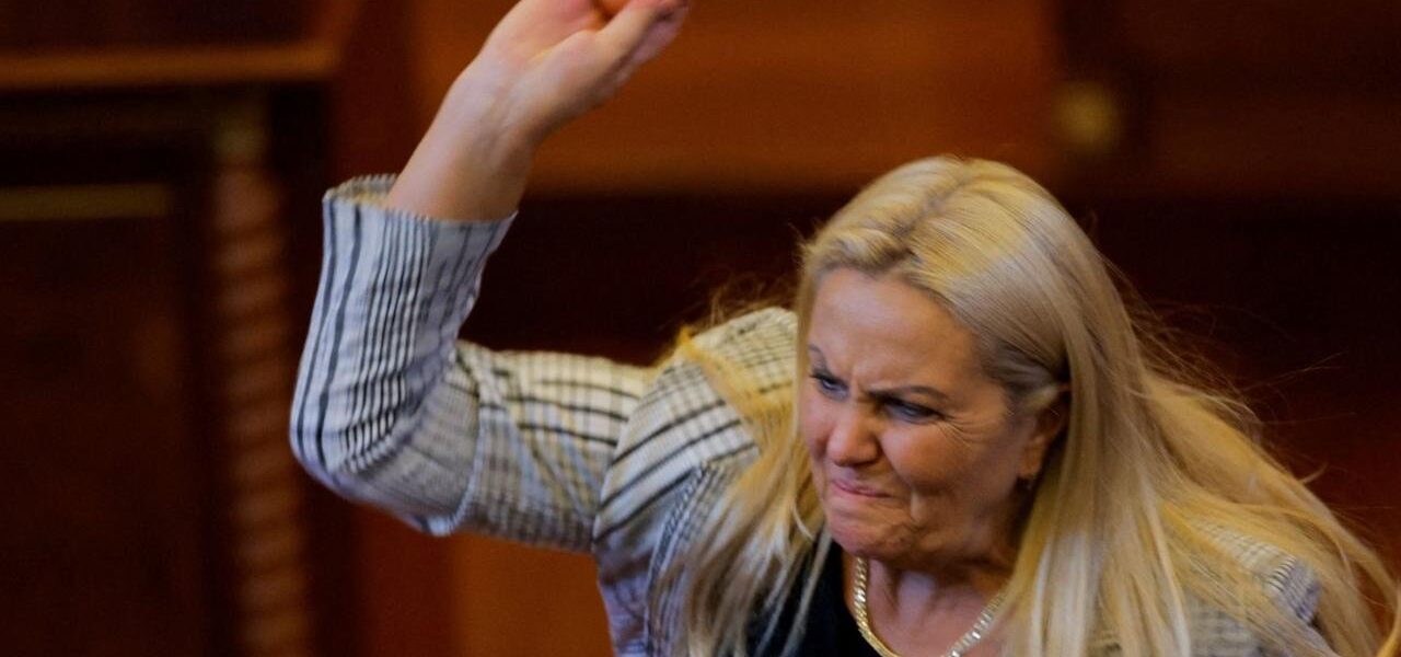 Incident: Opposition MP Throws Eggs at Kosovo Acting Prime Minister Incident: Opposition MP Throws Eggs at Kosovo Acting Prime Minister