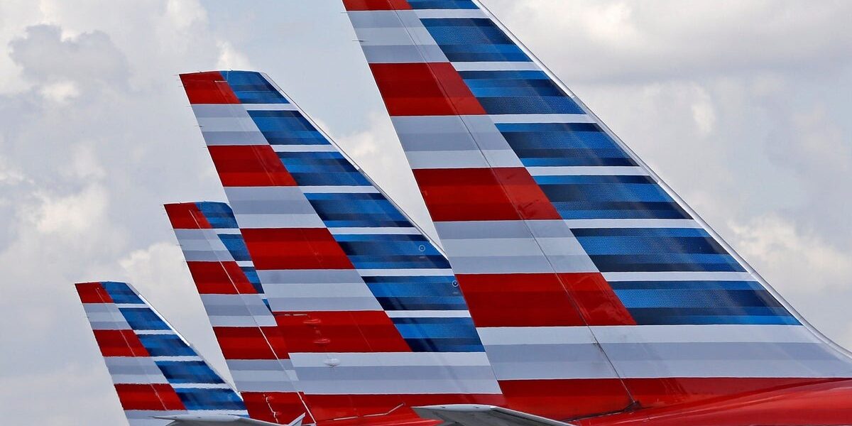 Potential Mid-Air Collision Averted by Quick-Thinking Phoenix Air Traffic Controller Potential Mid-Air Collision Averted by Quick-Thinking Phoenix Air Traffic Controller