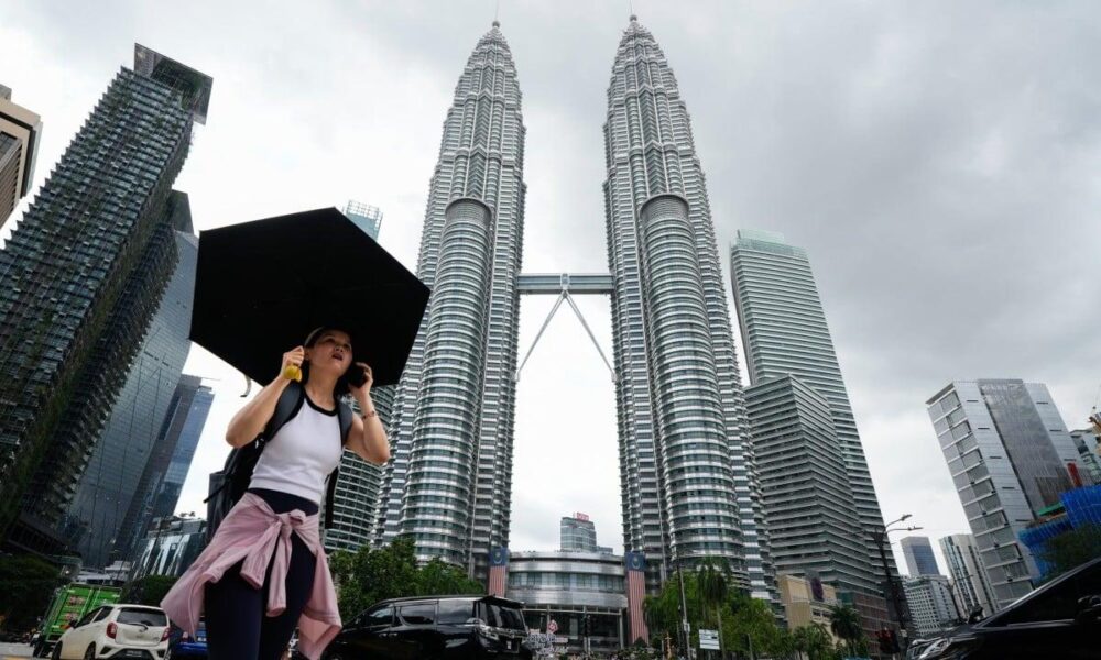 Malaysian Youth Face Severe Health Impacts Amid Climate Crisis Malaysian Youth Face Severe Health Impacts Amid Climate Crisis