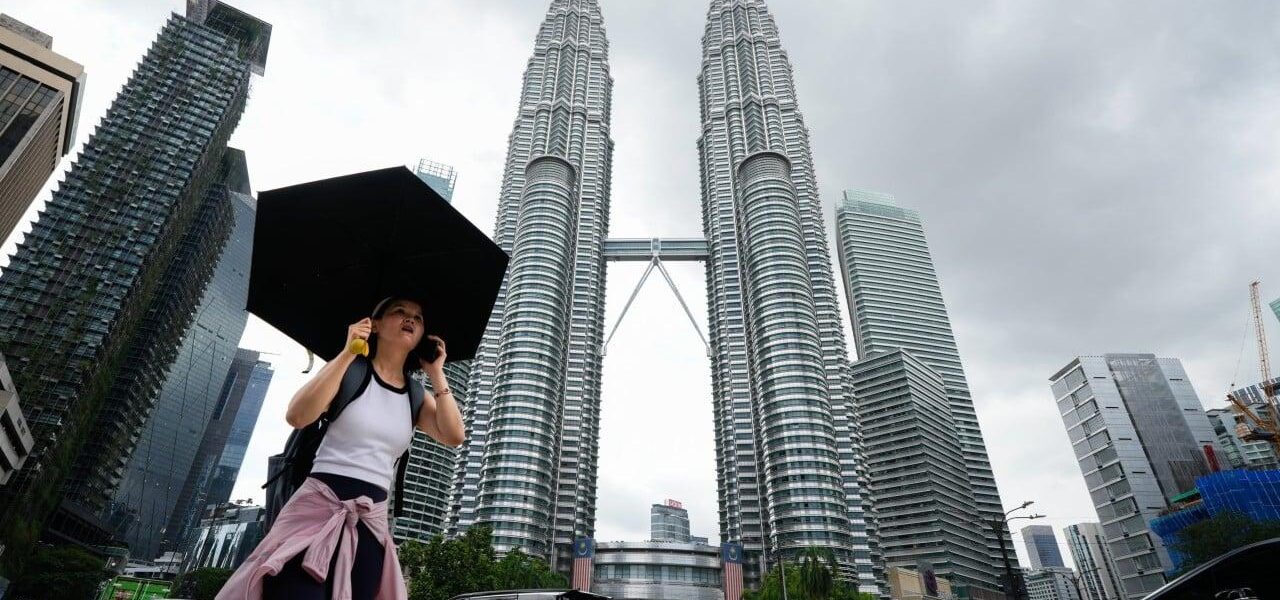 Malaysian Youth Face Severe Health Impacts Amid Climate Crisis Malaysian Youth Face Severe Health Impacts Amid Climate Crisis