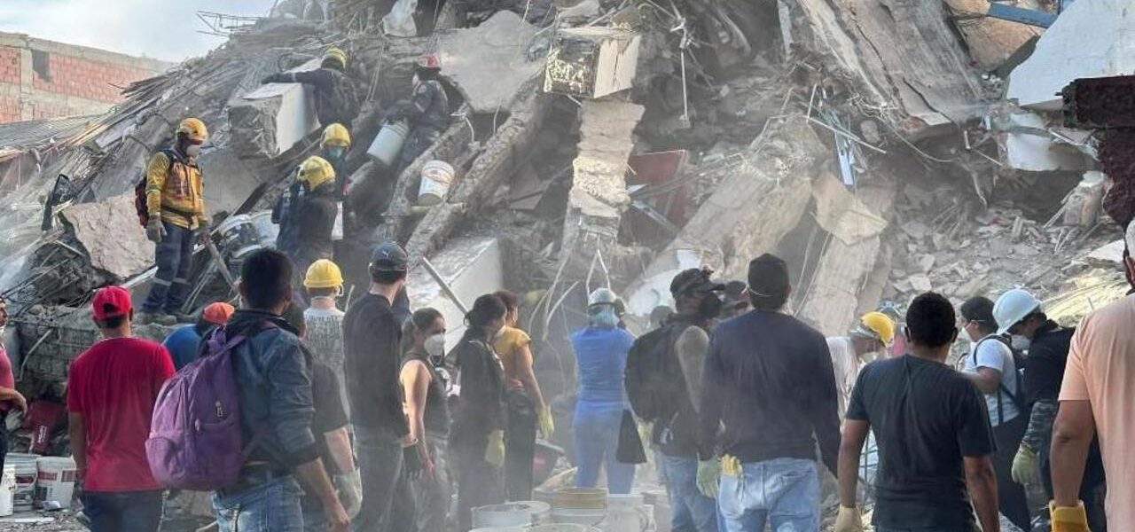 Colombia Earthquake: Rescuers Battle Aftershocks as Death Toll Rises to 180 Colombia Earthquake: Rescuers Battle Aftershocks as Death Toll Rises to 180