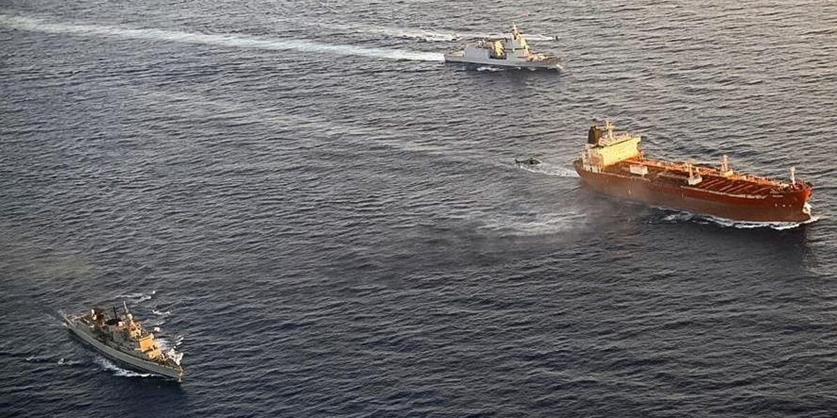 Putin Warns of Retaliation as EU Eyes Seizure of Russian Shadow Fleet