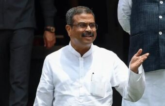 Dharmendra Pradhan Highlights Gen Z’s Crucial Role in National Development Post-Resignation Dharmendra Pradhan Highlights Gen Z’s Crucial Role in National Development Post-Resignation