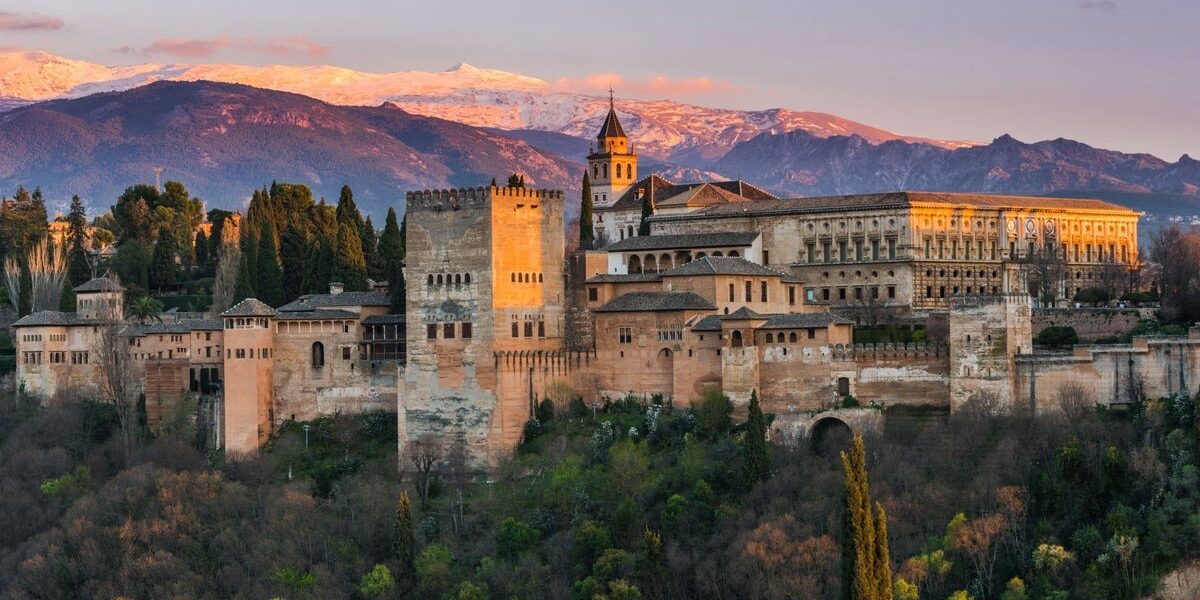 Granada, Spain Rocked by 5.0-Magnitude Earthquake
