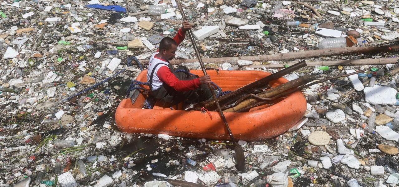 Massive Trash Inundation Engulfs Manila River Following Heavy Rains