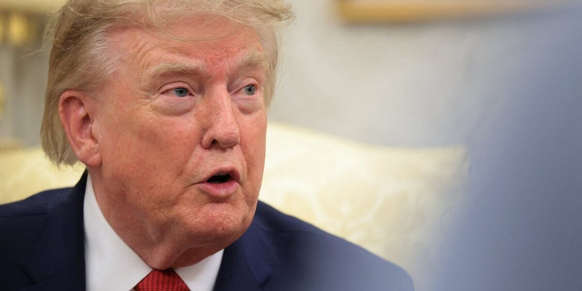 Strait of Hormuz: Trump Asserts US Control Amid Ongoing Tensions